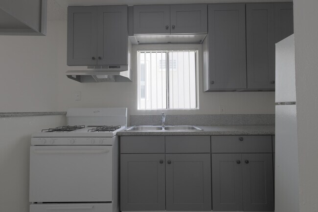 Foto del edificio - 943 Elden Ave