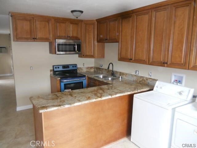 Building Photo - 700 Ridgeway Ln