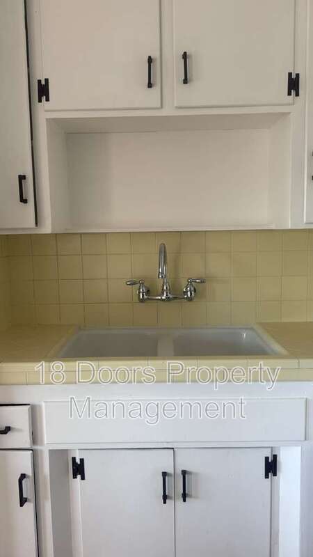 Foto del edificio - 4349-59 1/2 College Avenue - 4353 1/2