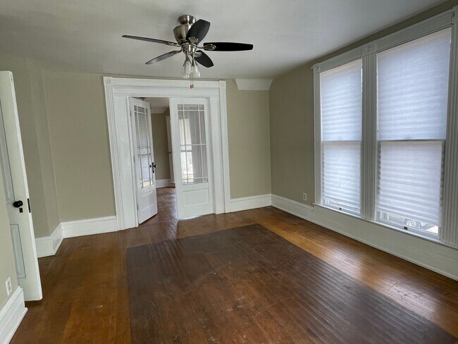 Foto del edificio - 2424 S Harrison St