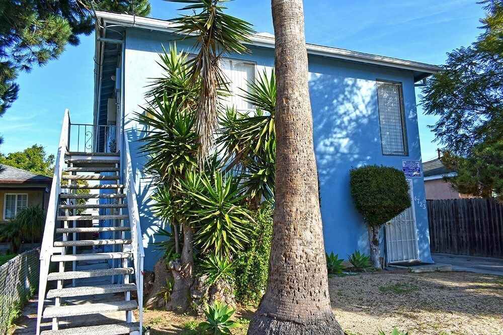 4723 W 173rd St, Lawndale, CA 90260 Townhome Rentals in Lawndale CA