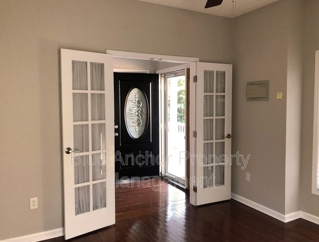 Foto del edificio - 1343 Chadwick Shores Dr