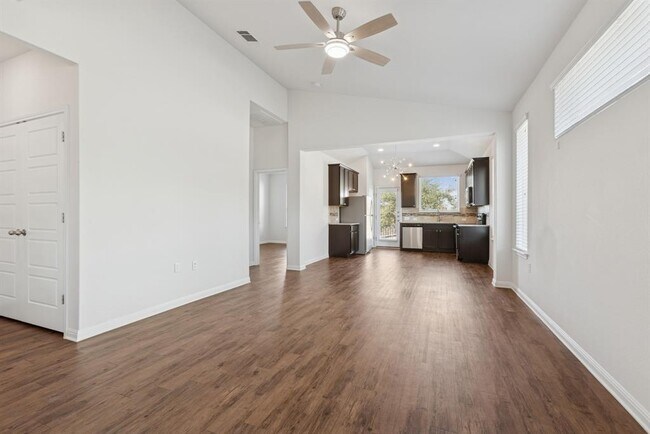 Foto del edificio - 6104 Steep Cactus Trail