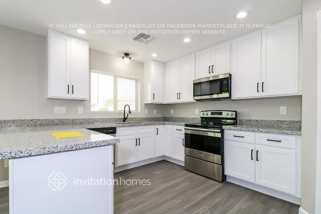 Foto del edificio - 13314 N 126th Ave