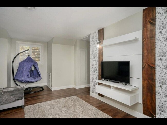 Building Photo - 3 Bedroom Single Family Home in Corning
