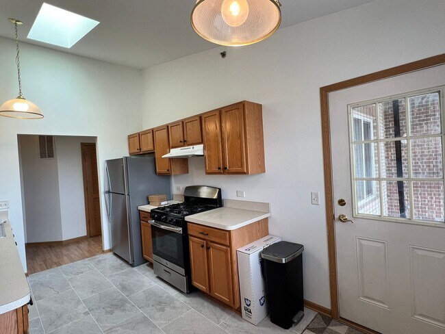 Foto del edificio - 941 N Swift Rd