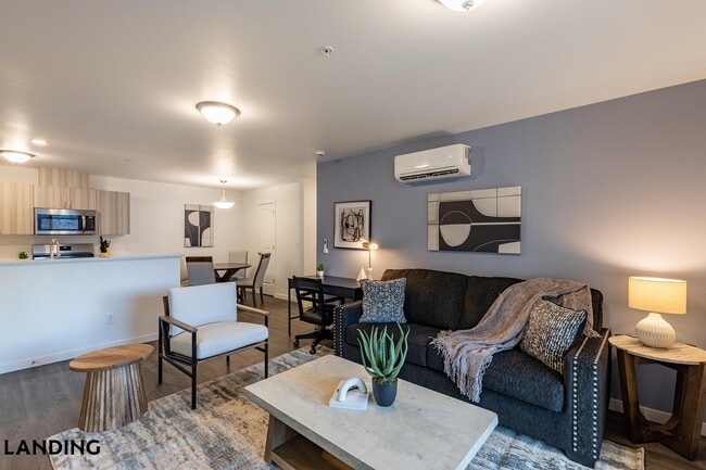 Foto del edificio - 355 Bradley Blvd