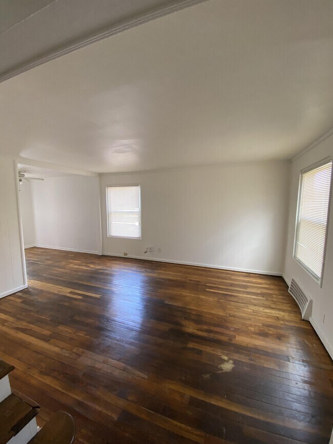 Foto del edificio - 1468 E 252nd St