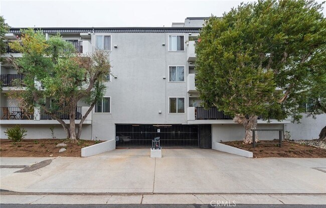 Foto del edificio - 8163 Redlands St