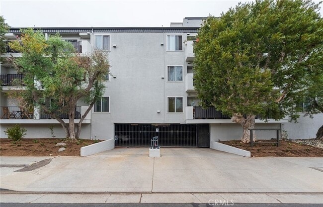 Building Photo - 8163 Redlands St