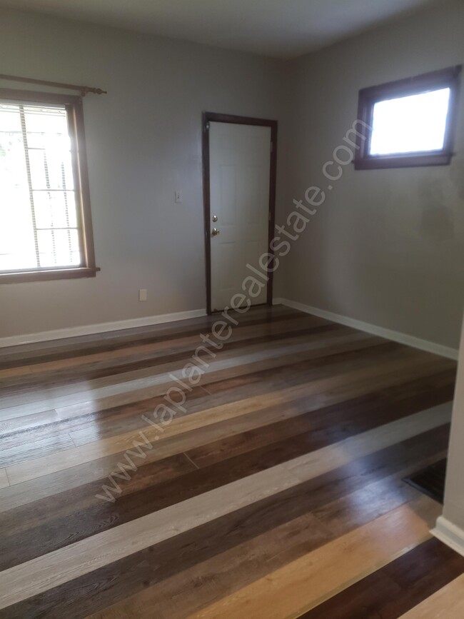 Foto del edificio - 2905 Elm St