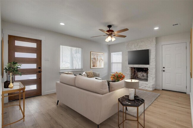 Foto del edificio - 1402 Valleyridge Cir