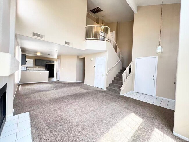 Foto del edificio - 3214 W Colton Ave