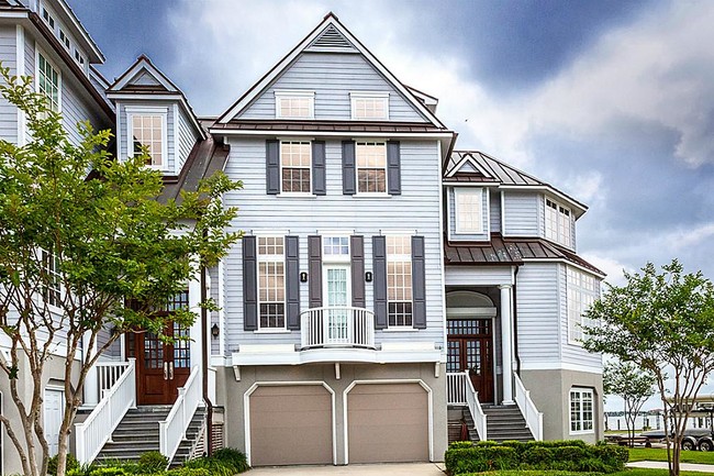 Building Photo - 2439 Lakewood Pointe Dr