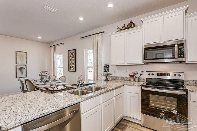Building Photo - 9641 Nature Creek Blvd