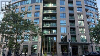 Building Photo - 219-2219 Fort York Blvd