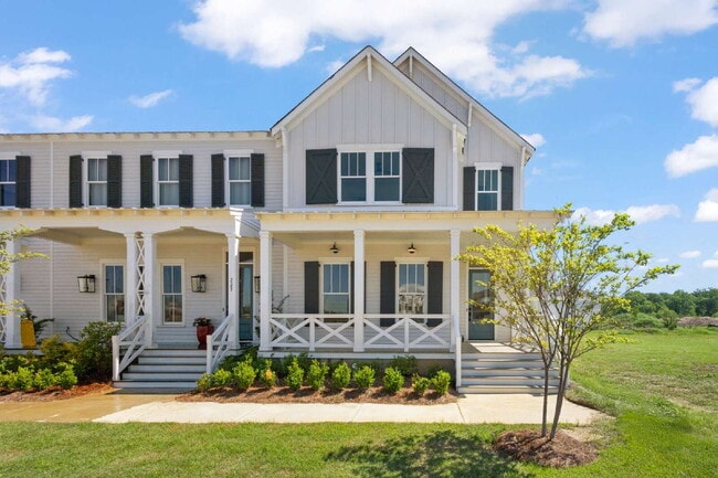 Luxury Townhome for Rent in Waterpointe | 3 Bed | 2.5 Bath | Private Courtyard - Luxury Townhome for Rent in Waterpointe | 3 Bed | 2.5 Bath | Private Courtyard