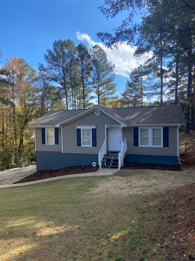 Primary Photo - 8218 Country Cir