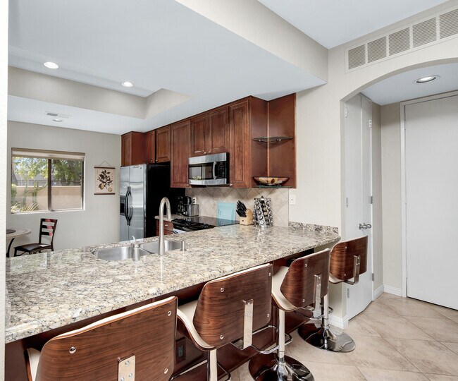 Foto del edificio - 67320 Cumbres Ct