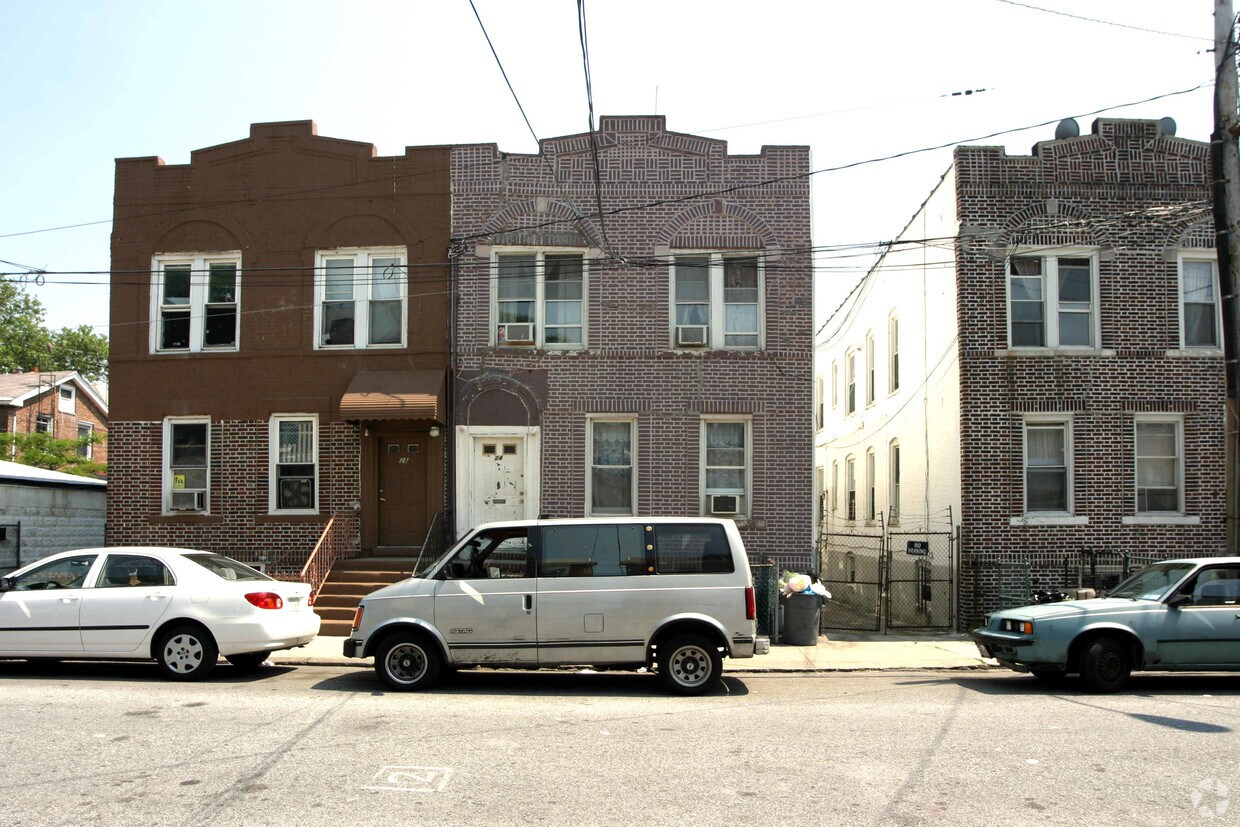 Primary Photo - 24 Brighton 4th Ter