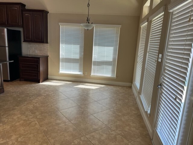 Building Photo - 2008 Biscayne Lake Dr