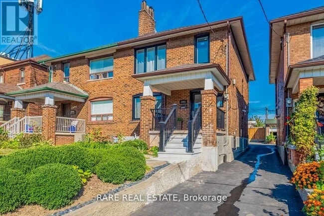 Photo du bâtiment - 1993 Dufferin St