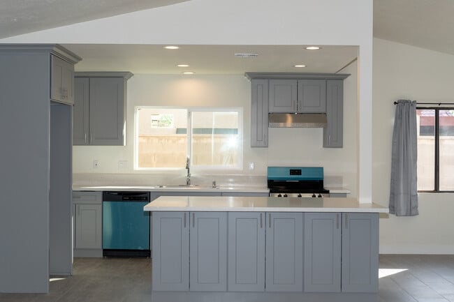 Building Photo - 81375 Coco Palm Dr