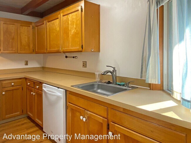 Building Photo - 2 br, 1.5 bath House - 149 NE Powderhorn D...