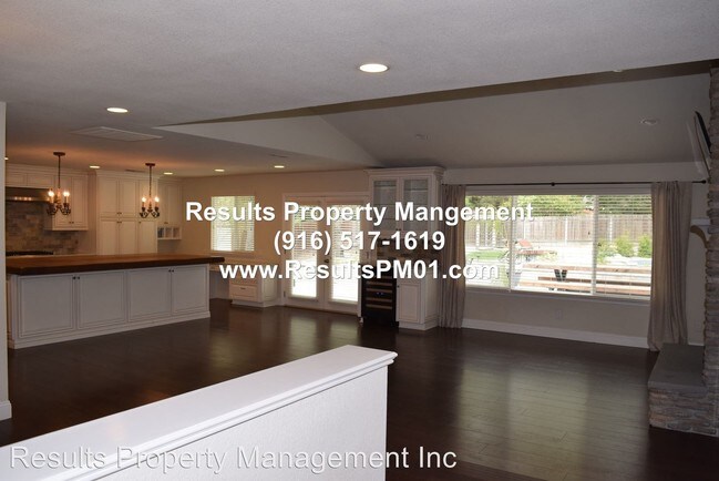 Building Photo - 8677 Pendleton Dr