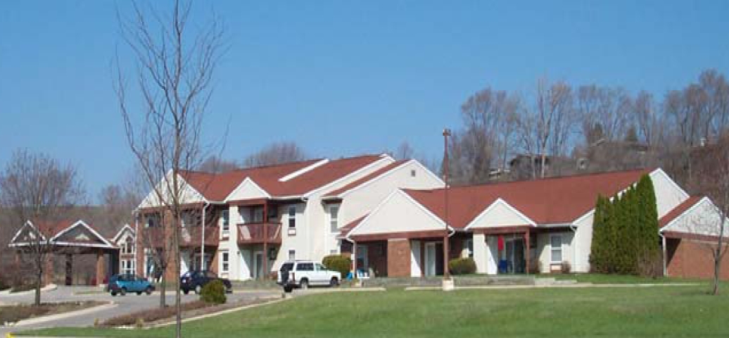 Building Photo - Twin Lakes Manor