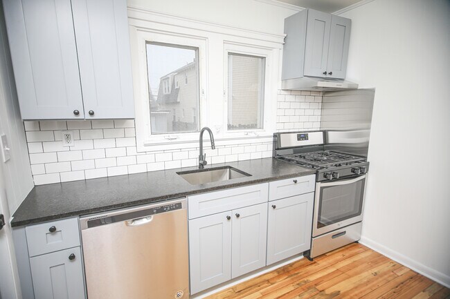 Foto del edificio - 1708 A St