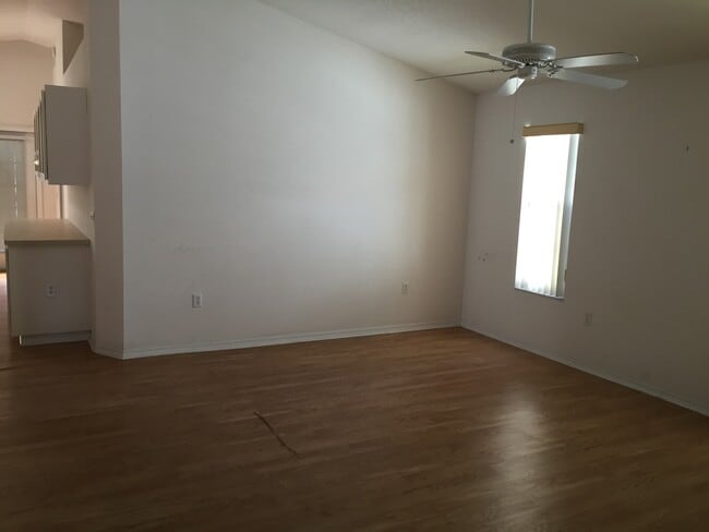 Foto del edificio - NOT AVAILABLE TO SHOW UNTIL MID NOVEMBER.... Wellington Station - 3/2/1 Patio Home