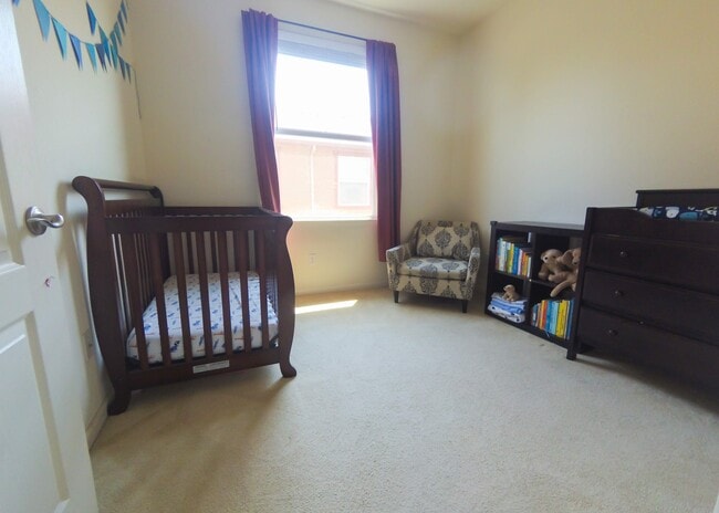 Building Photo - 242 Peppermint Tree Terrace