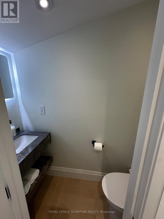 Photo du bâtiment - 198 Earlscourt Ave