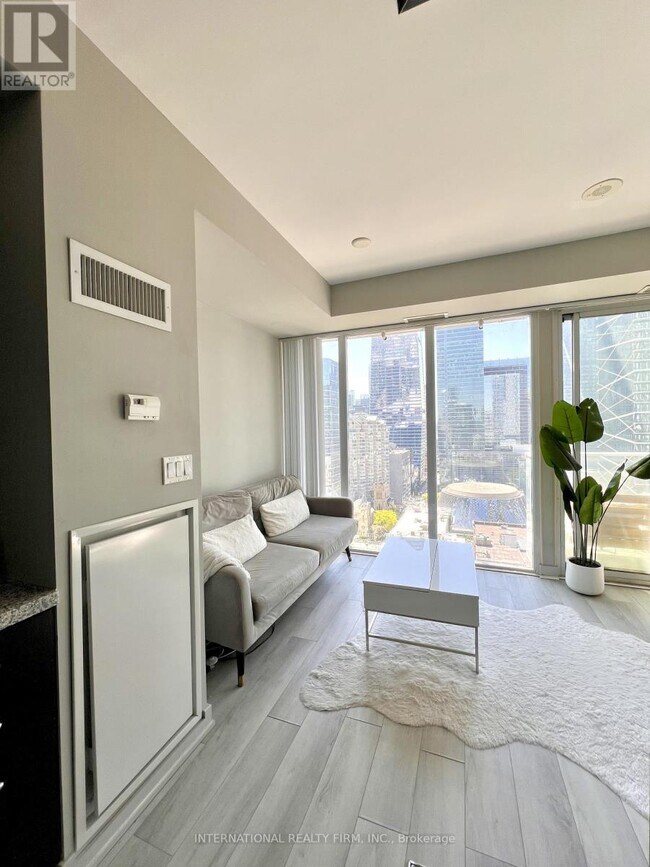Photo du bâtiment - 126 Simcoe St