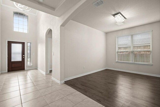 Building Photo - 610 Puerta Vallarta Ln