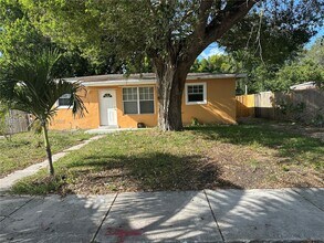 Building Photo - 4141 SW 32nd St