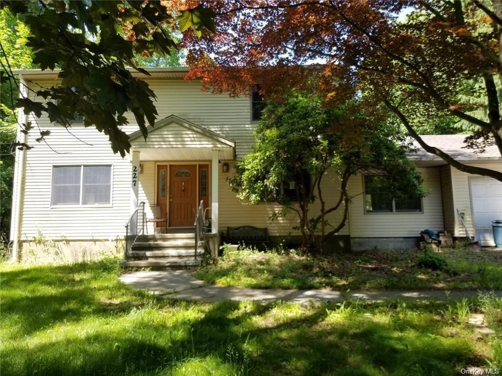 Primary Photo - 227 Cherry Ln