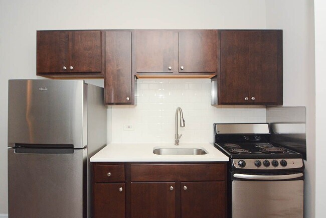 Foto del edificio - 1627 N Humboldt Blvd