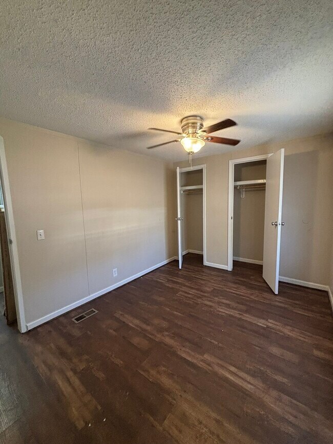 Foto del edificio - Triangle Mobile Home Park