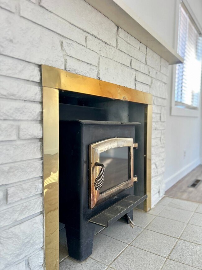 Foto del edificio - Can't Miss Home Near KVH