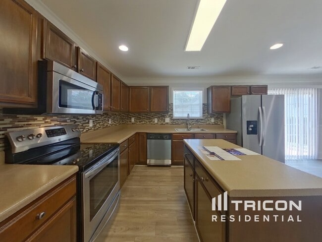 Building Photo - 1211 Chaser Ridge Ct
