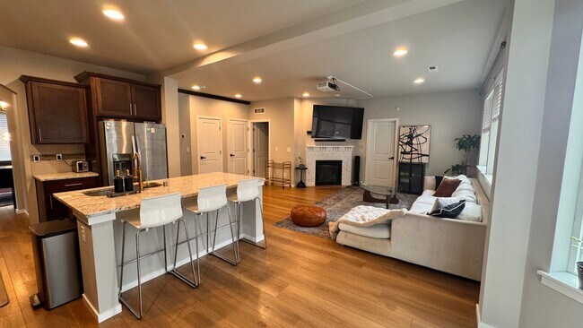 Building Photo - Beautifully maintained 4-bedroom, 3.5-bath home in Auburn.