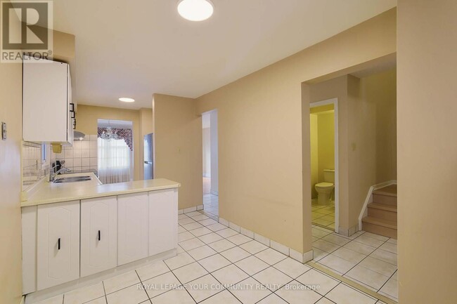 Photo du bâtiment - 174 Roxanne Crescent