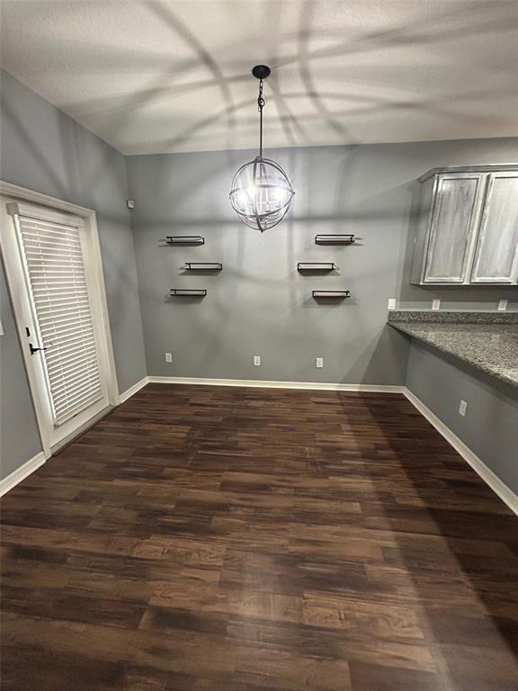 Foto del edificio - 106 Zamora Pl