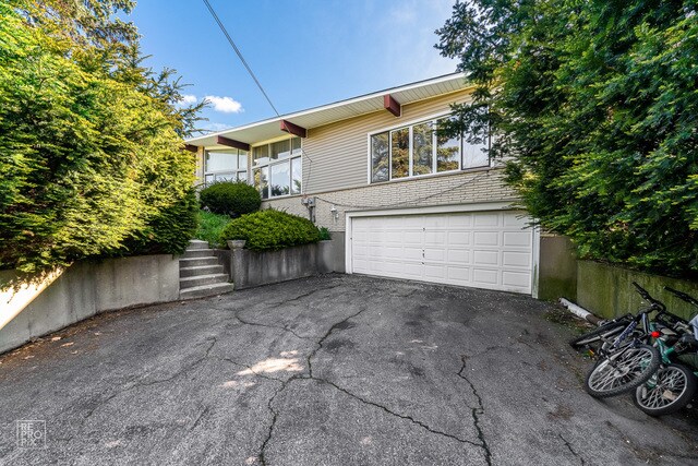 Primary Photo - 15601 108th Ave