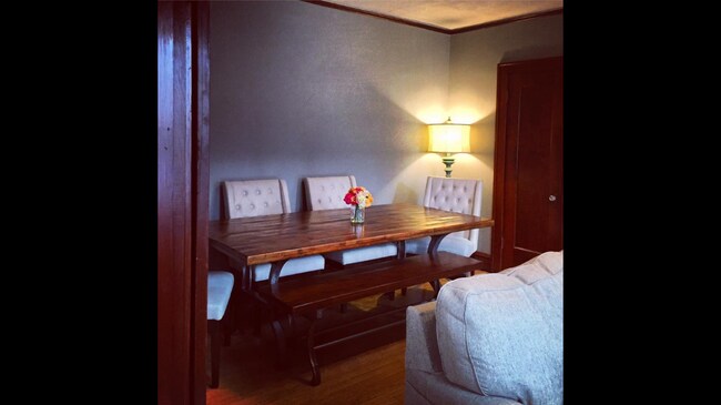 Foto del edificio - 4239 Ellenwood Ave
