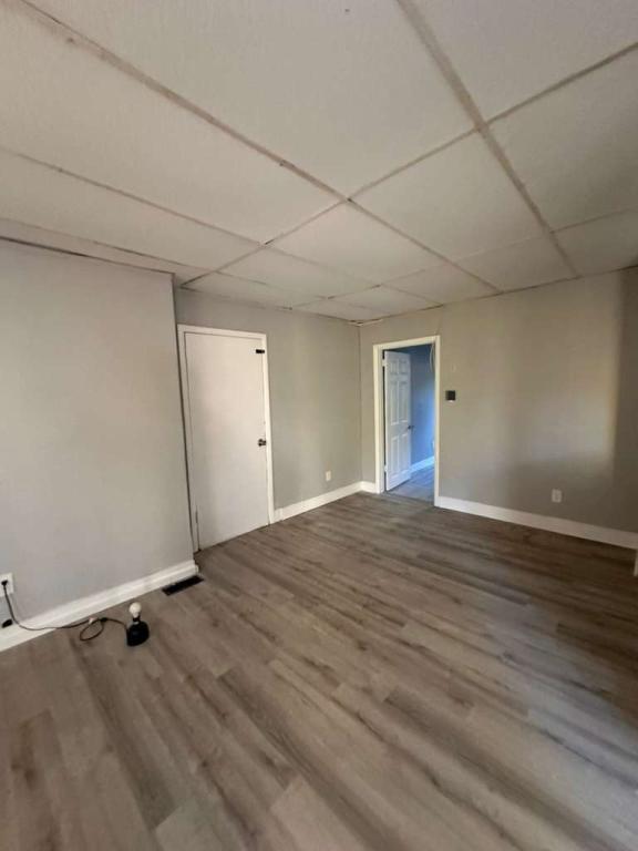 Foto del edificio - 72 N Main St