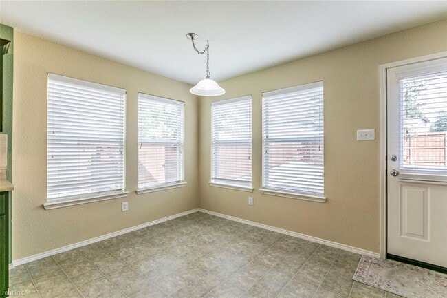 Building Photo - 3 br, 2.5 bath House - 10640 Colfax Dr