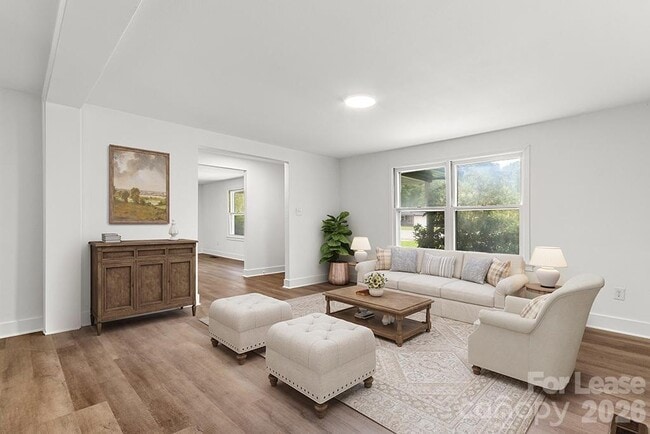 Foto del edificio - 761 Randa Dr